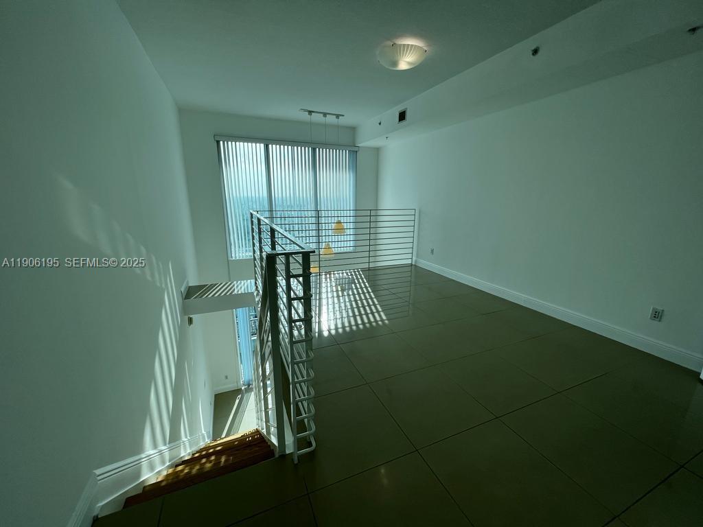 60 SW 13th St #3003, Miami FL 33130