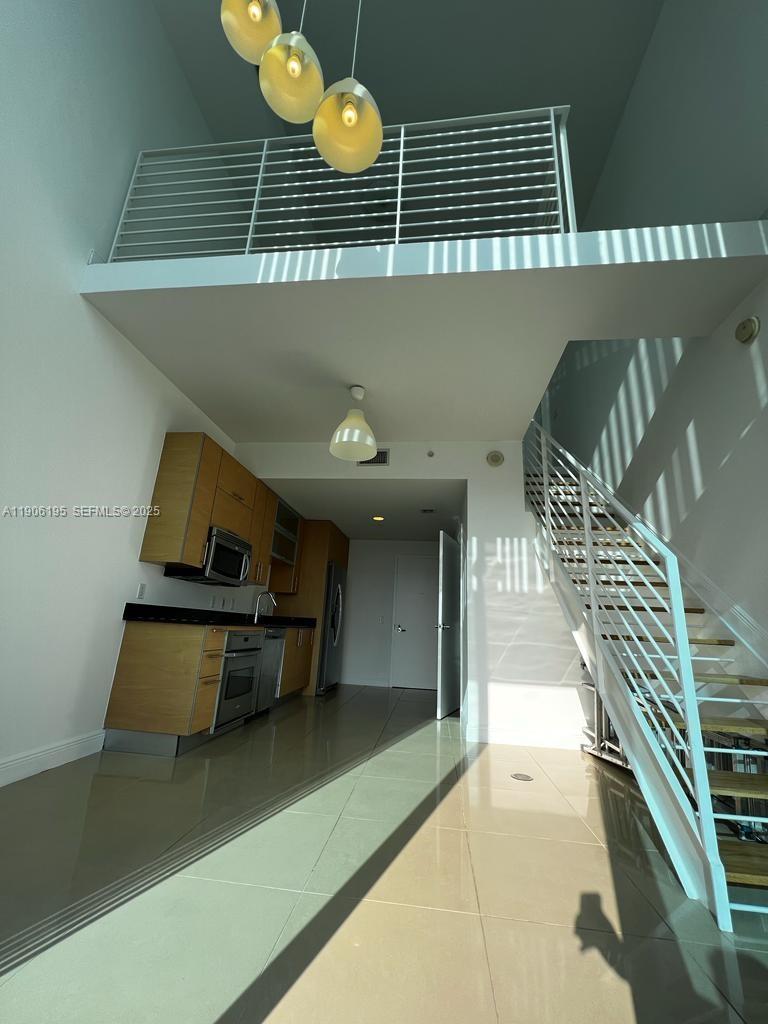 60 SW 13th St #3003, Miami FL 33130