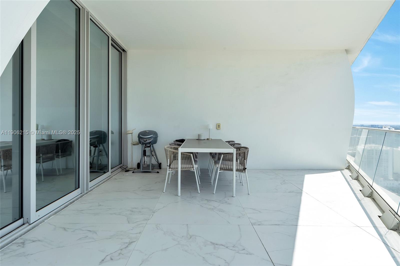 16901 Collins Ave #3203, Sunny Isles Beach FL 33160