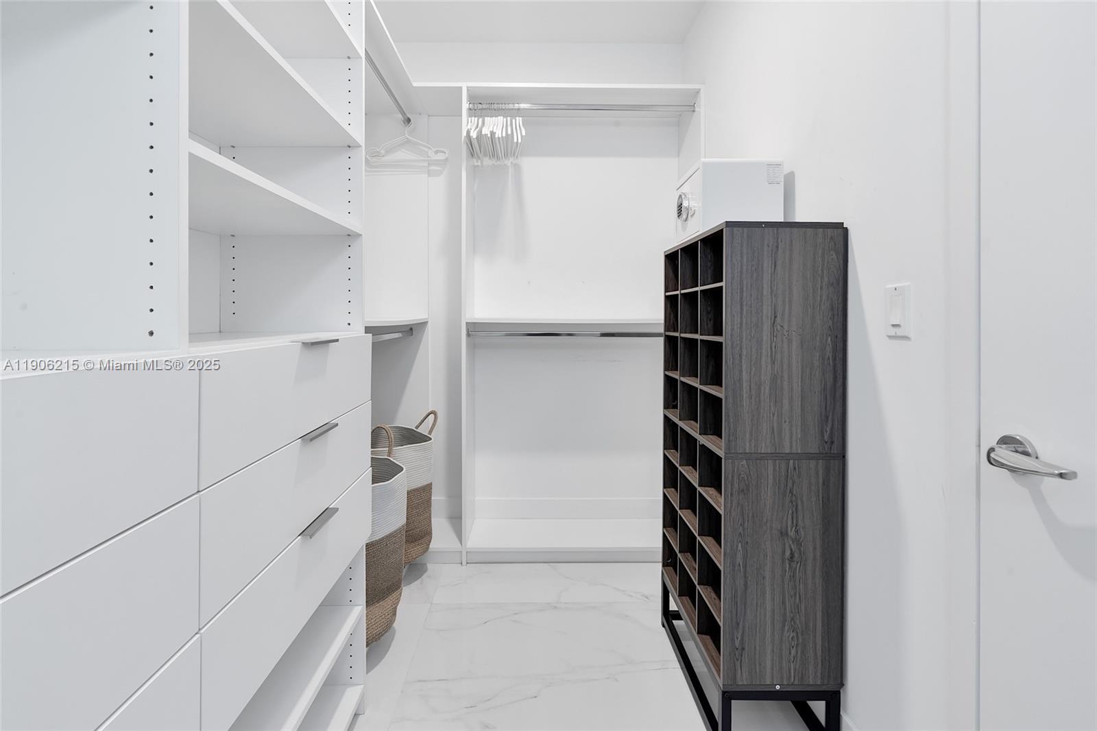 16901 Collins Ave #3203, Sunny Isles Beach FL 33160