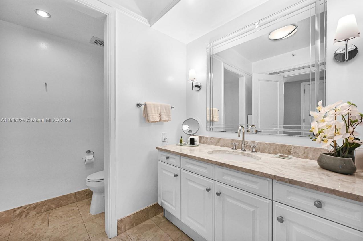 1435 Brickell Ave #3401, Miami FL 33131