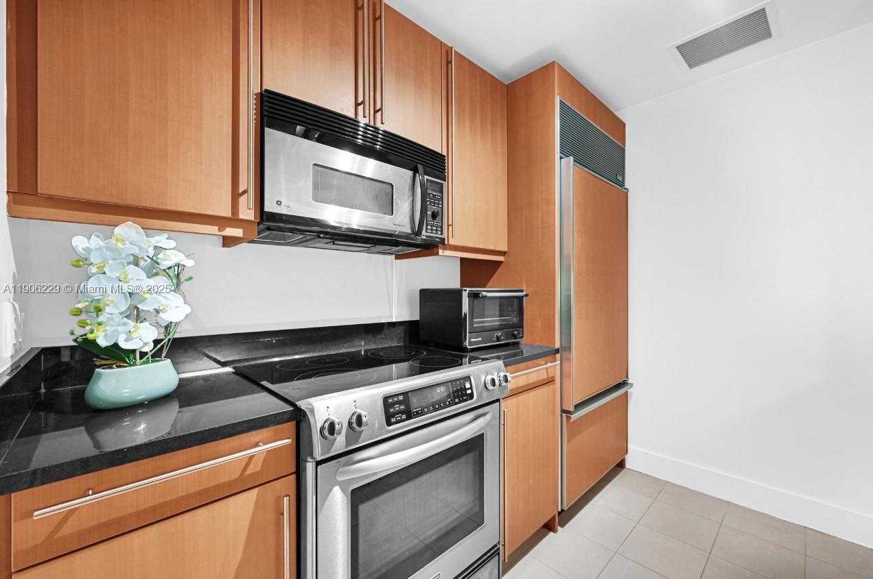 1435 Brickell Ave #3401, Miami FL 33131