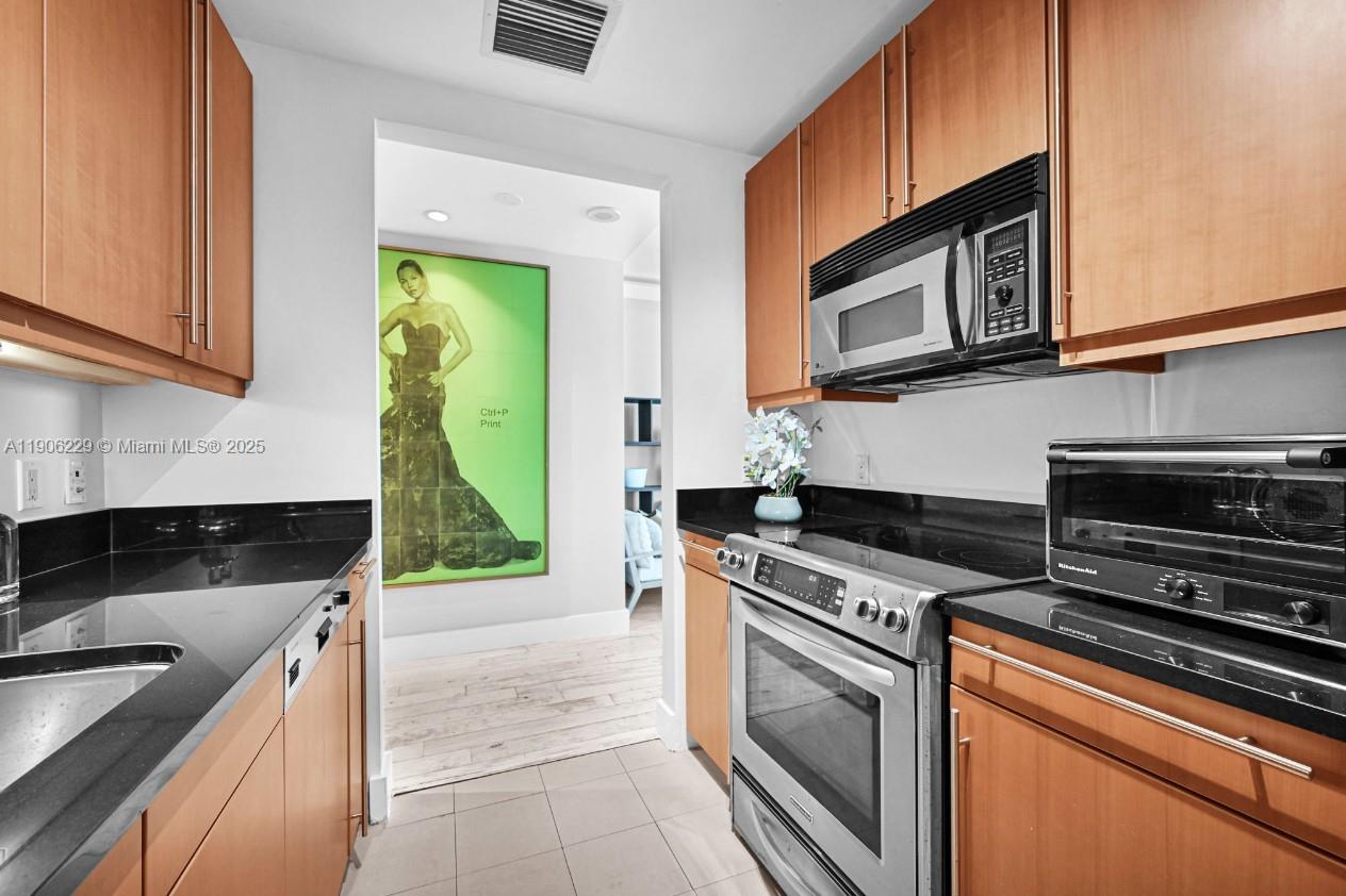 1435 Brickell Ave #3401, Miami FL 33131