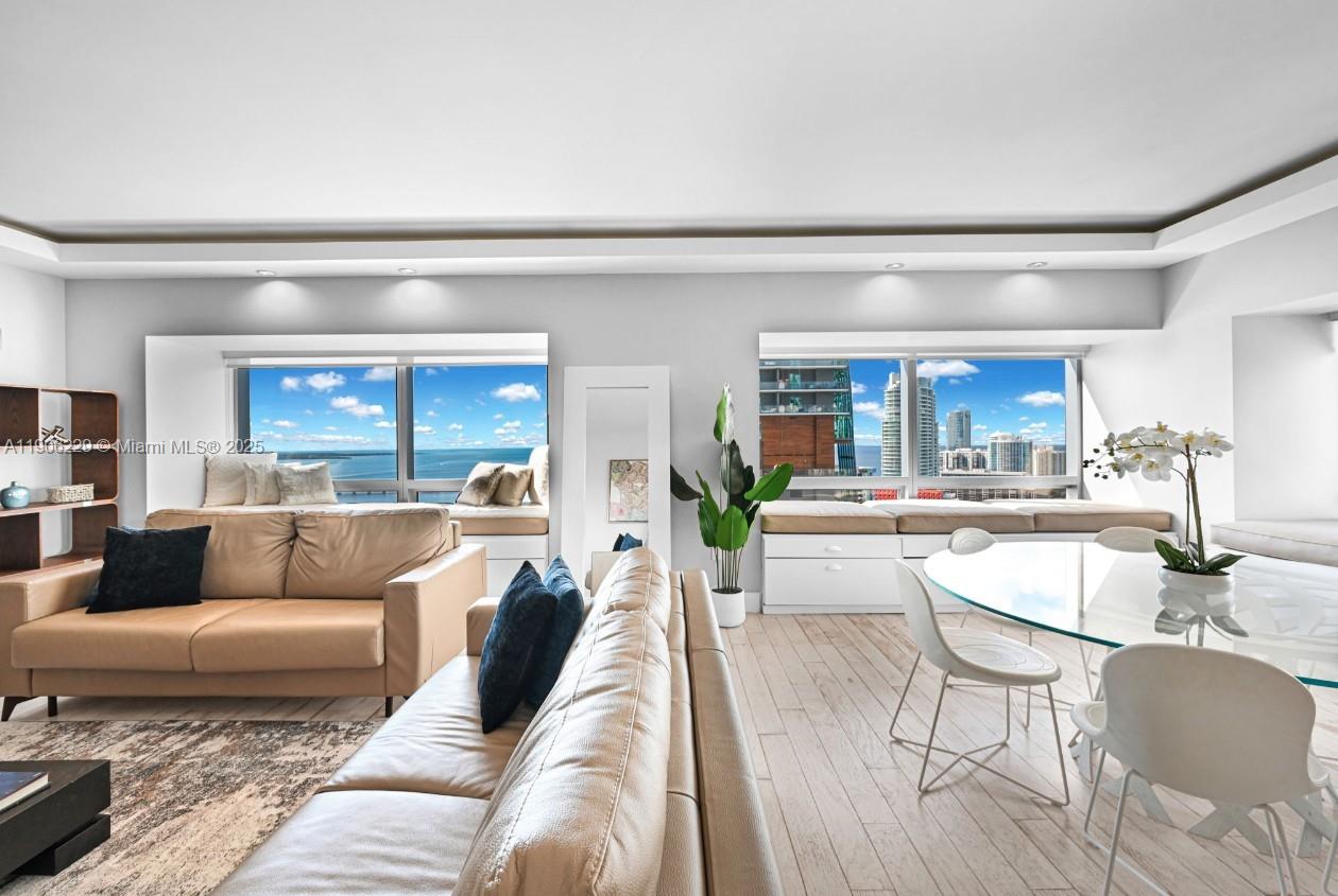 1435 Brickell Ave #3401, Miami FL 33131