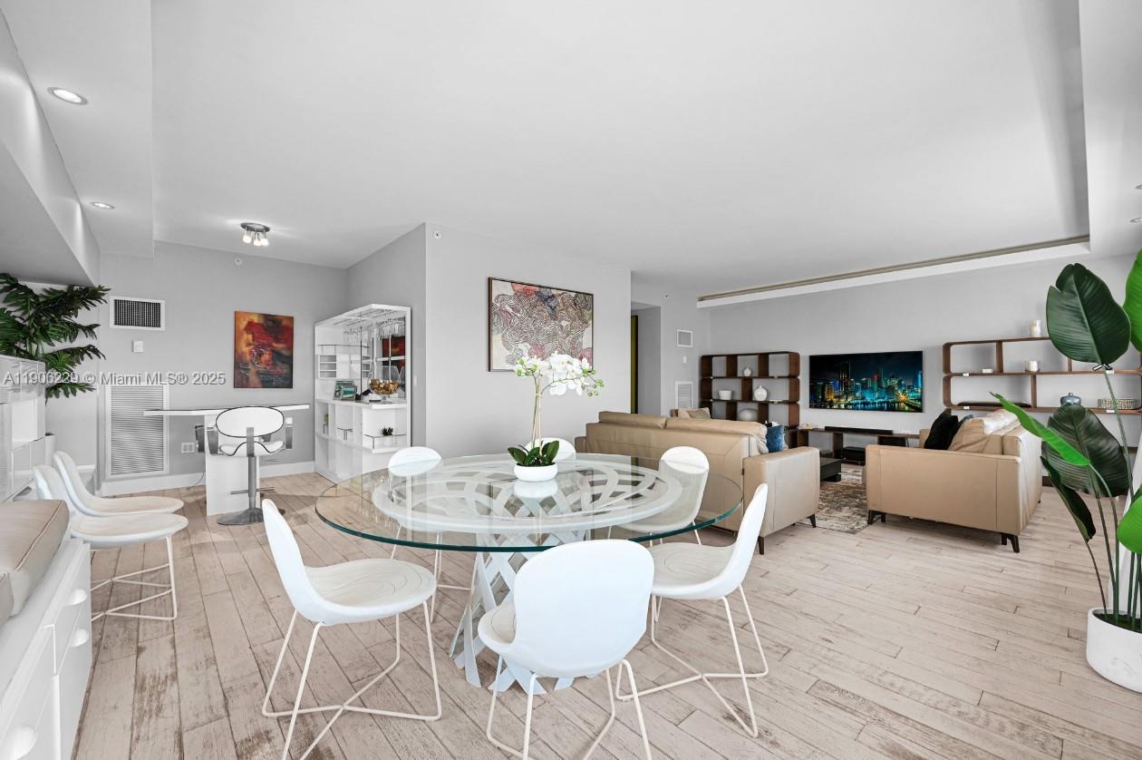1435 Brickell Ave #3401, Miami FL 33131