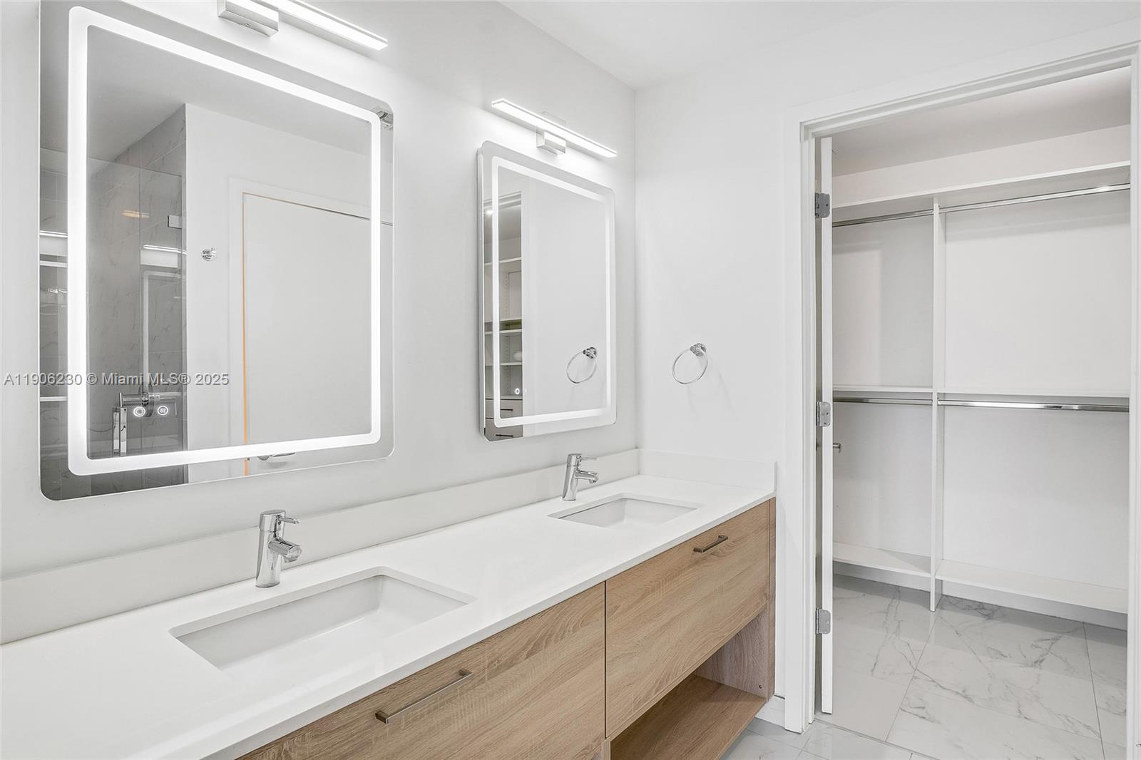 16385 Biscayne Blvd #3202, North Miami Beach FL 33160