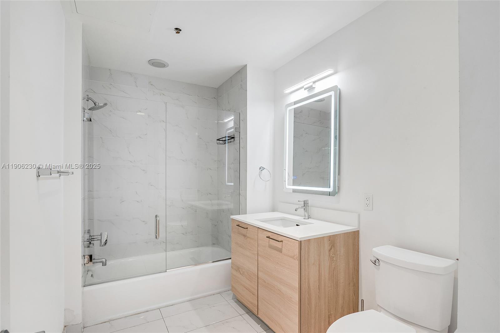 16385 Biscayne Blvd #3202, North Miami Beach FL 33160