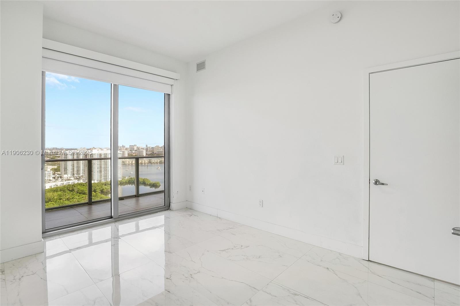 16385 Biscayne Blvd #3202, North Miami Beach FL 33160