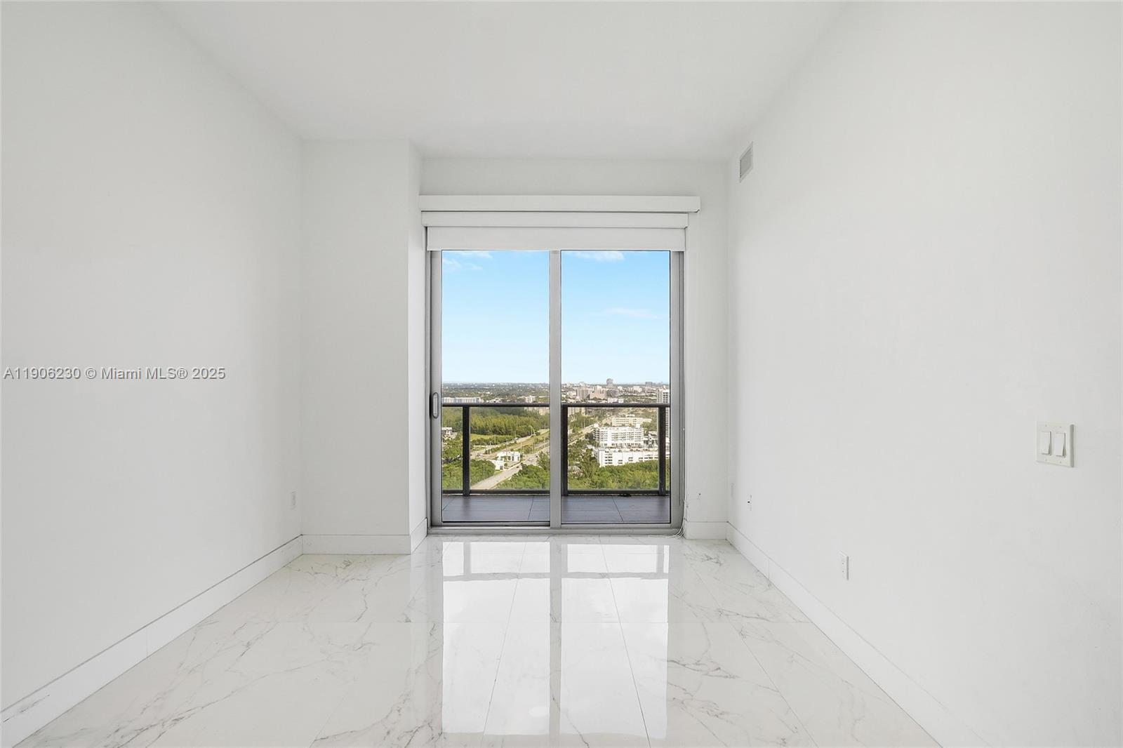 16385 Biscayne Blvd #3202, North Miami Beach FL 33160