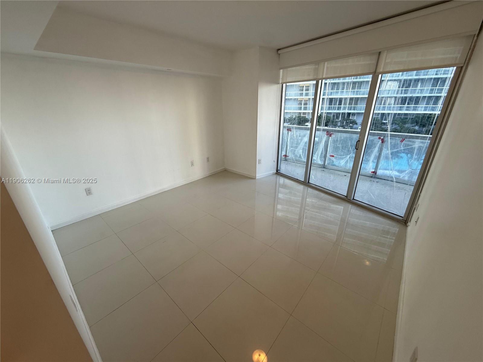 495 Brickell Ave #1606, Miami FL 33131