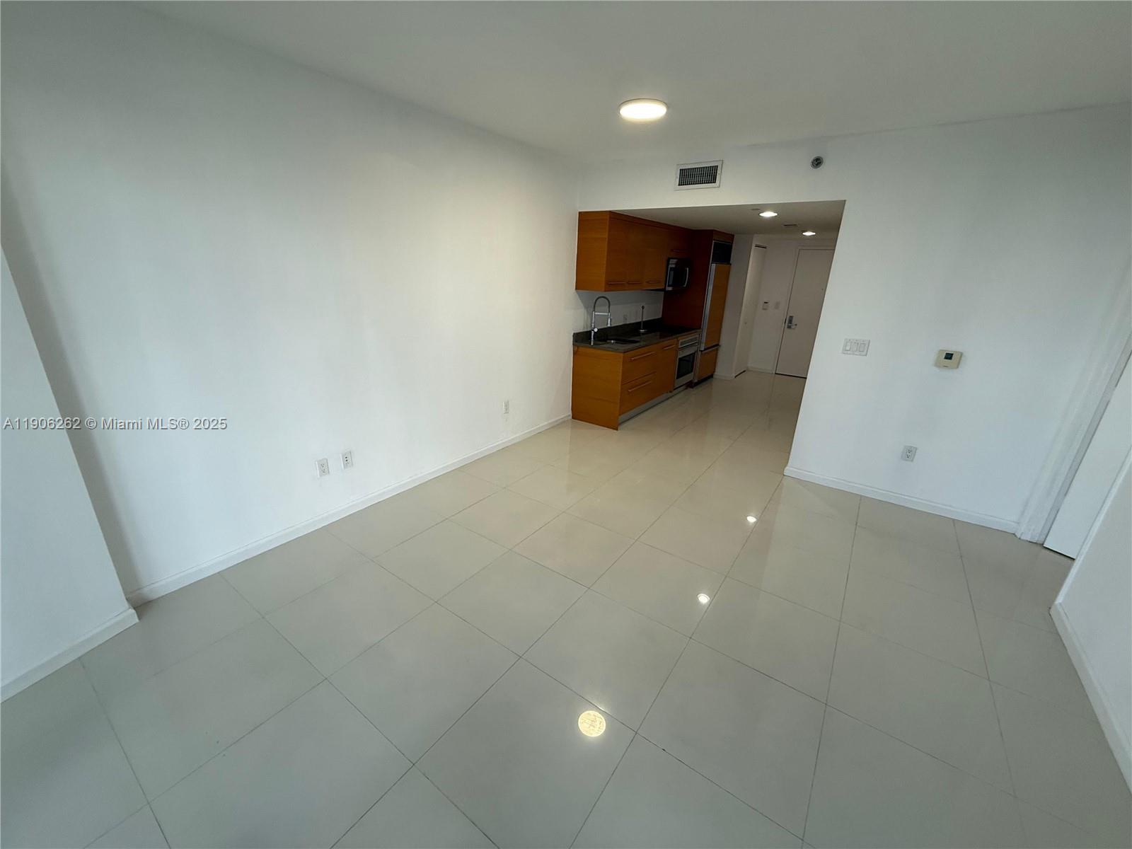 495 Brickell Ave #1606, Miami FL 33131