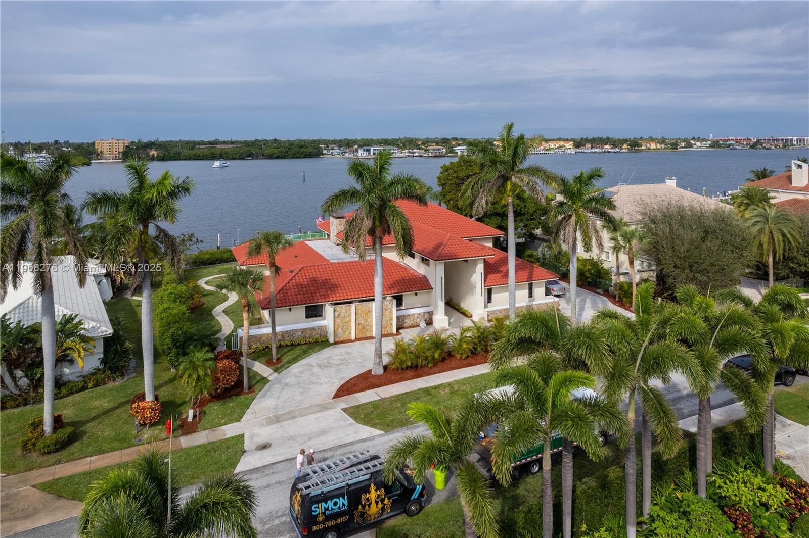 1635 Lands End Rd, Manalapan FL 33462