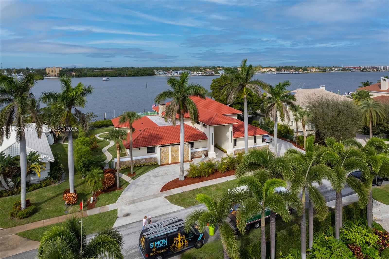 1635 Lands End Rd, Manalapan FL 33462