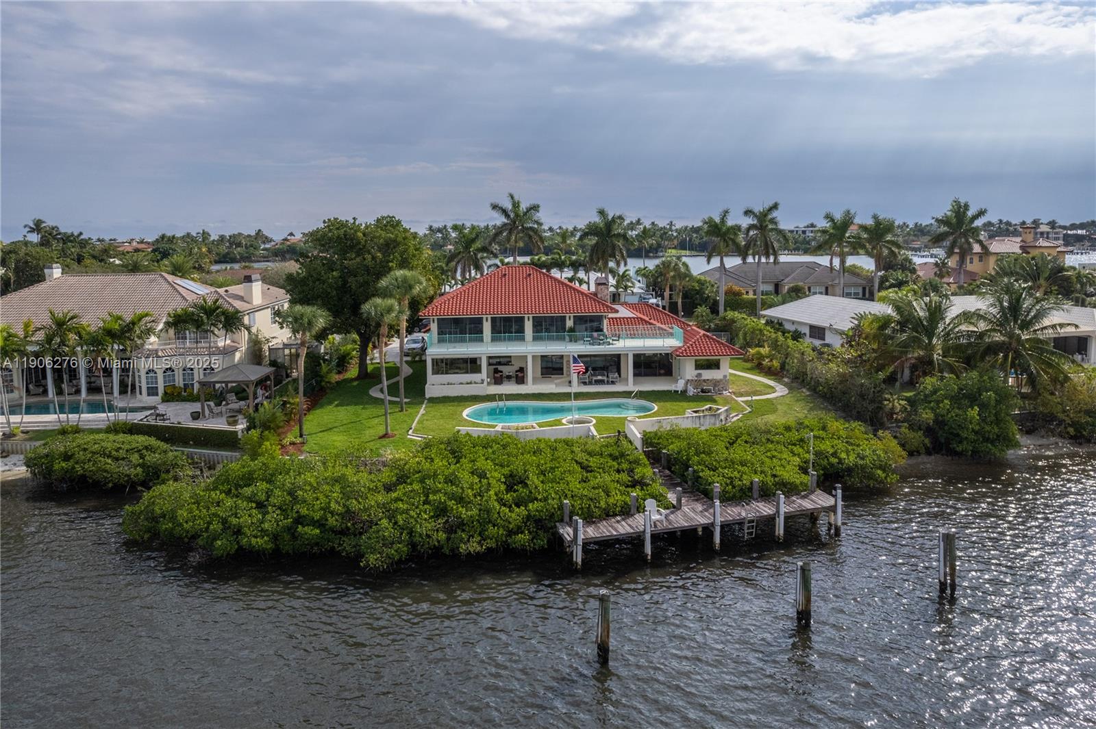 1635 Lands End Rd, Manalapan FL 33462