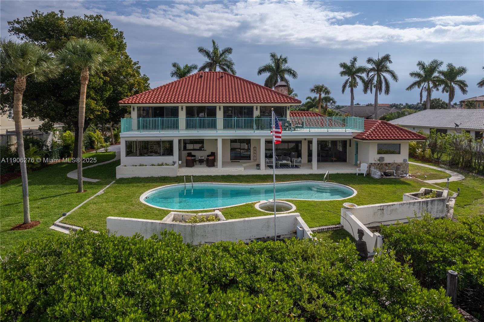 1635 Lands End Rd, Manalapan FL 33462