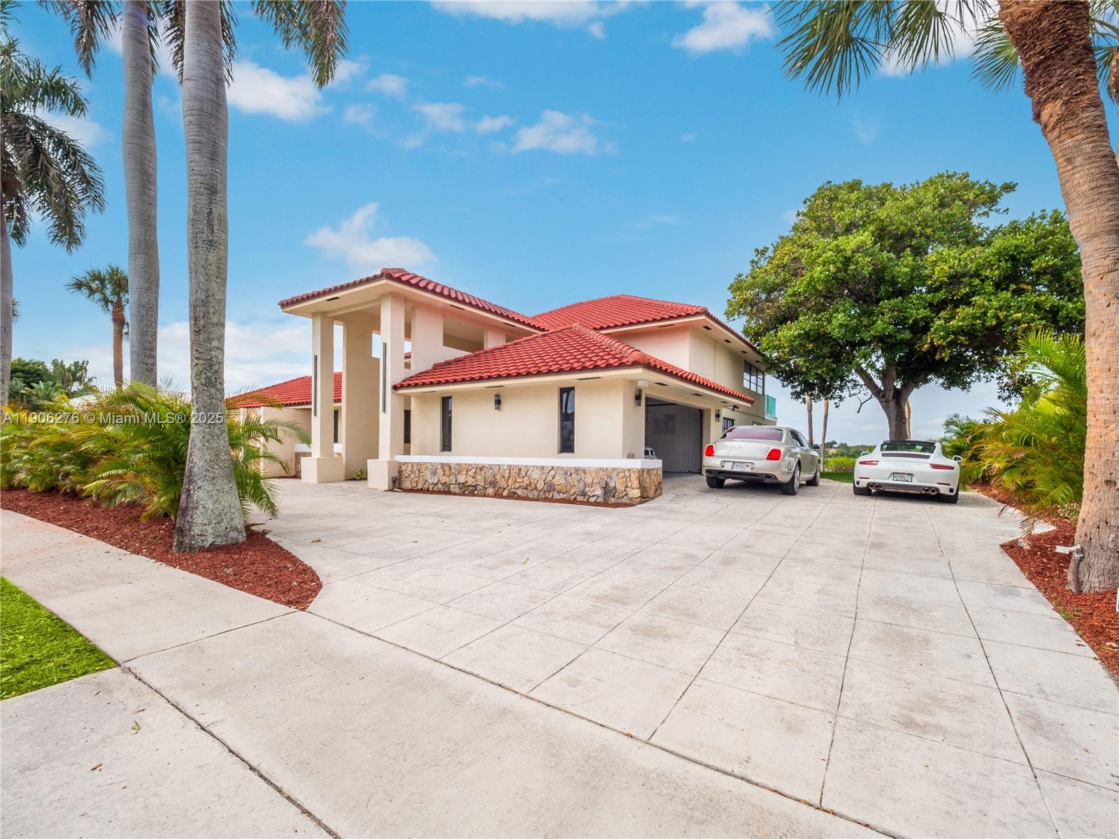1635 Lands End Rd, Manalapan FL 33462