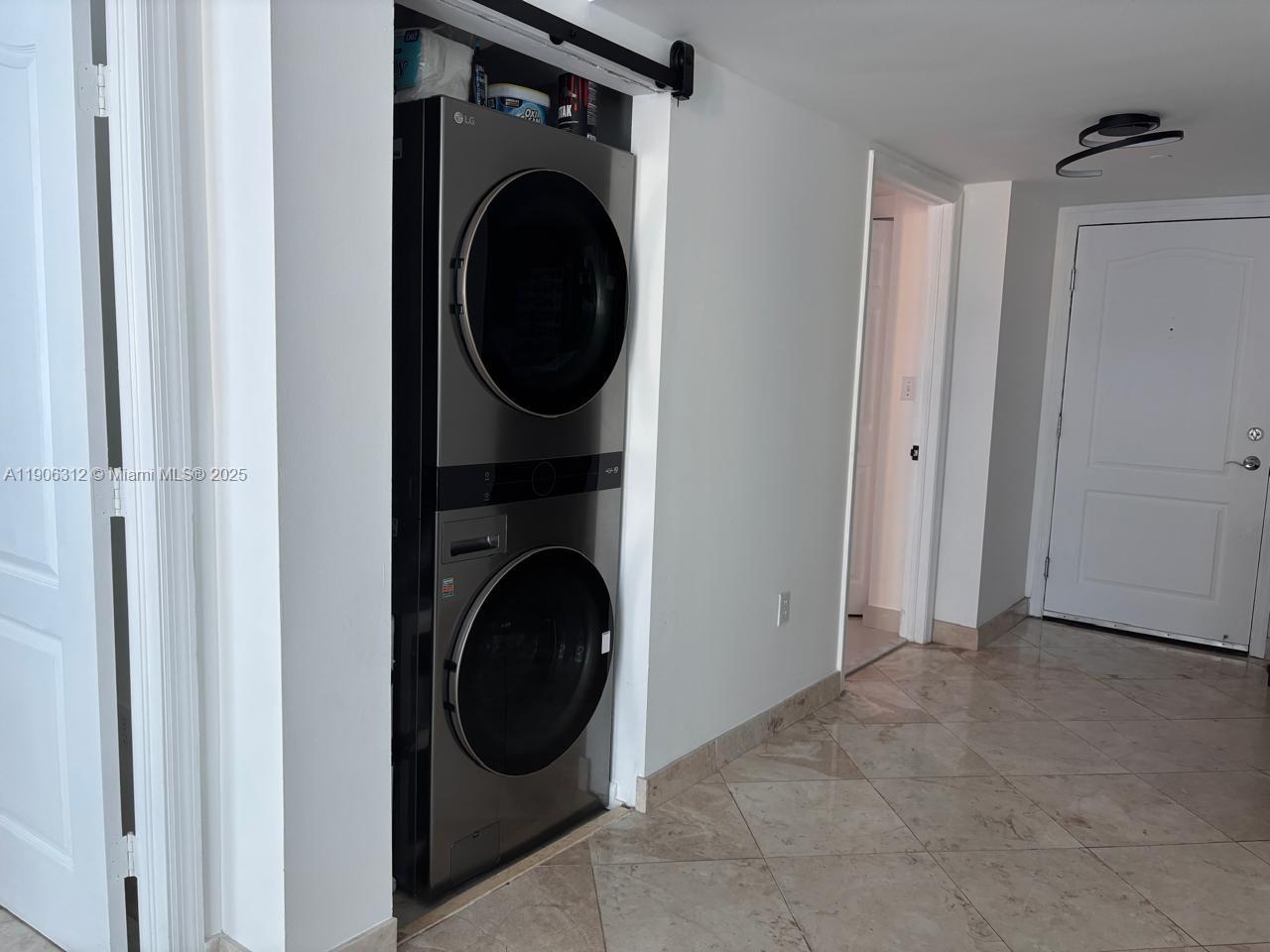 2101 Brickell Ave #903, Miami FL 33129