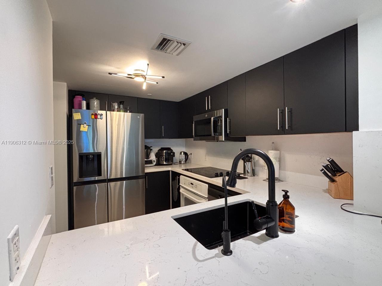 2101 Brickell Ave #903, Miami FL 33129