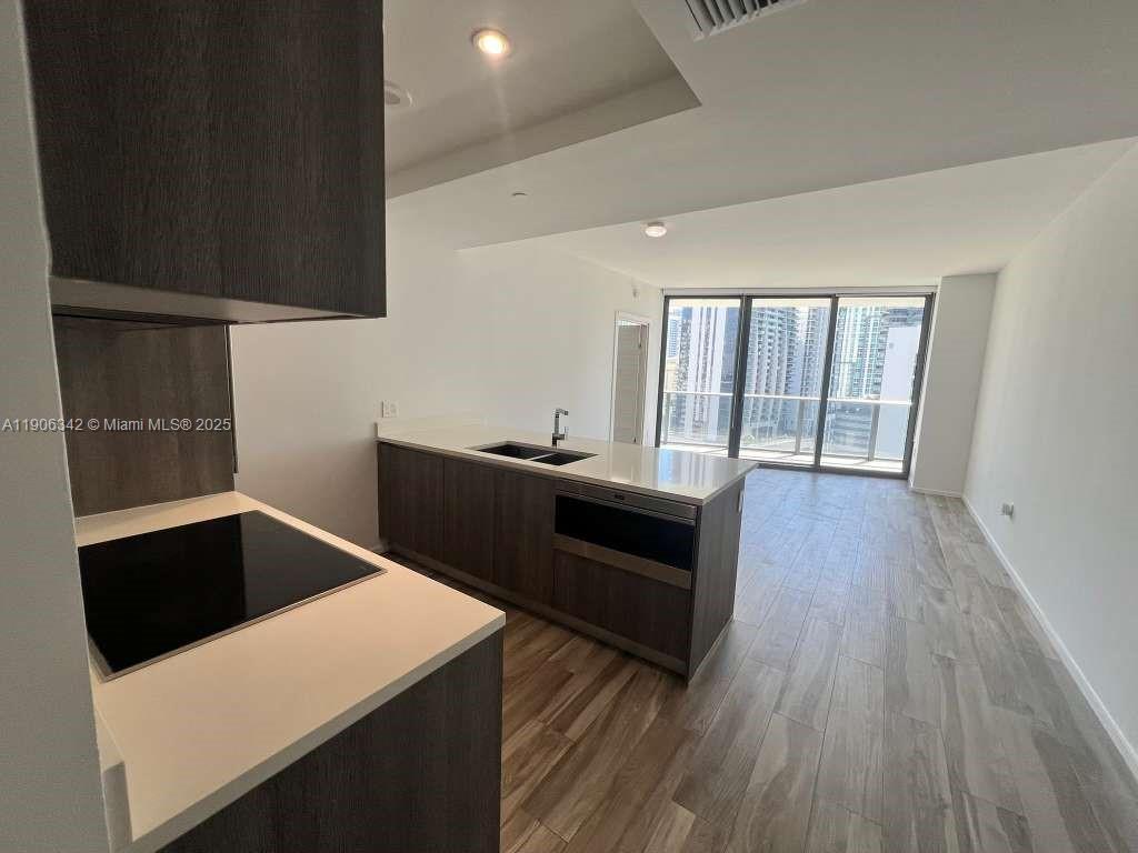 801 S Miami Ave #1803, Miami FL 33130