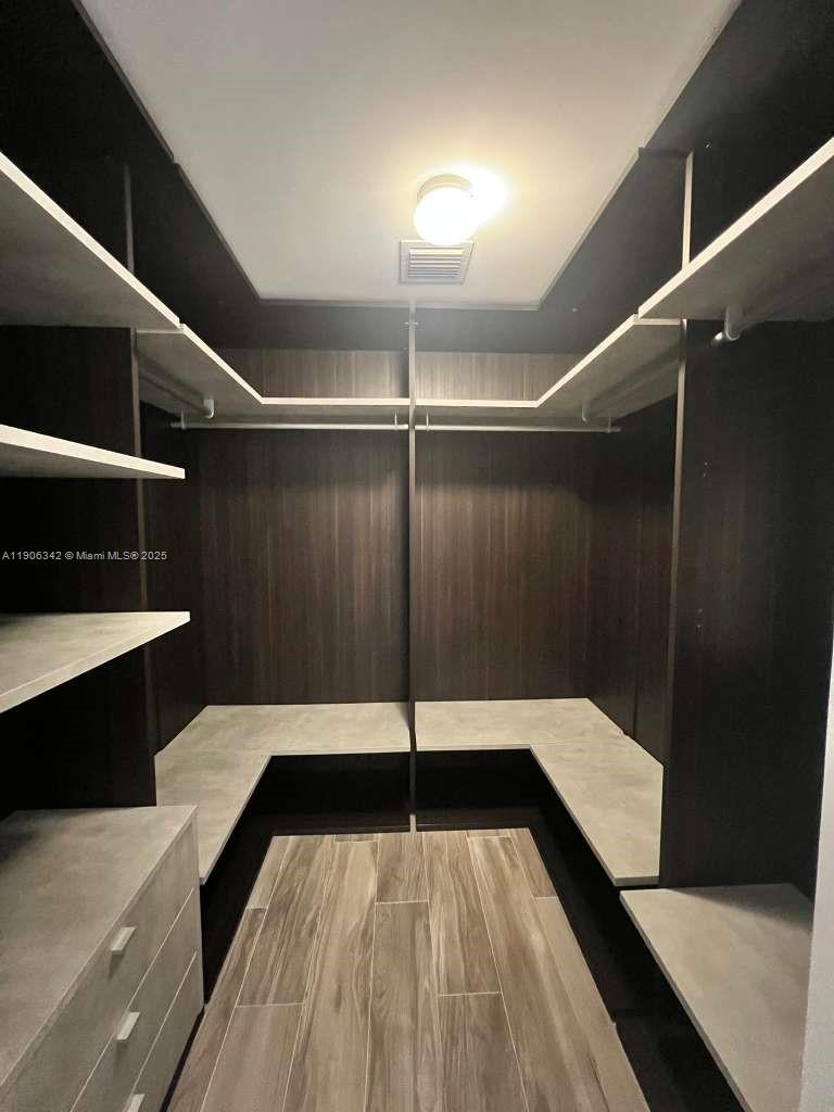801 S Miami Ave #1803, Miami FL 33130
