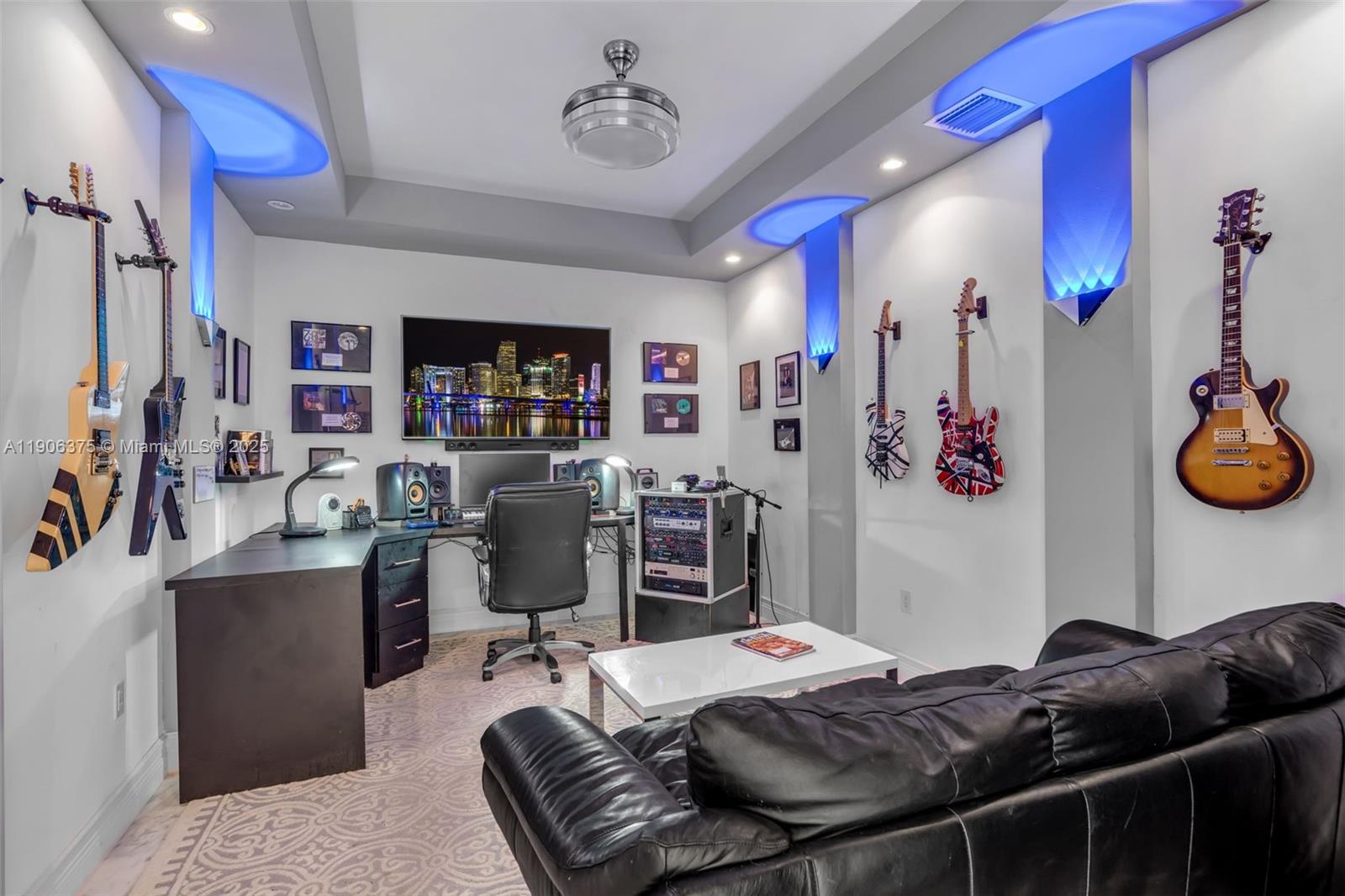 2085 Keystone Blvd, North Miami FL 33181
