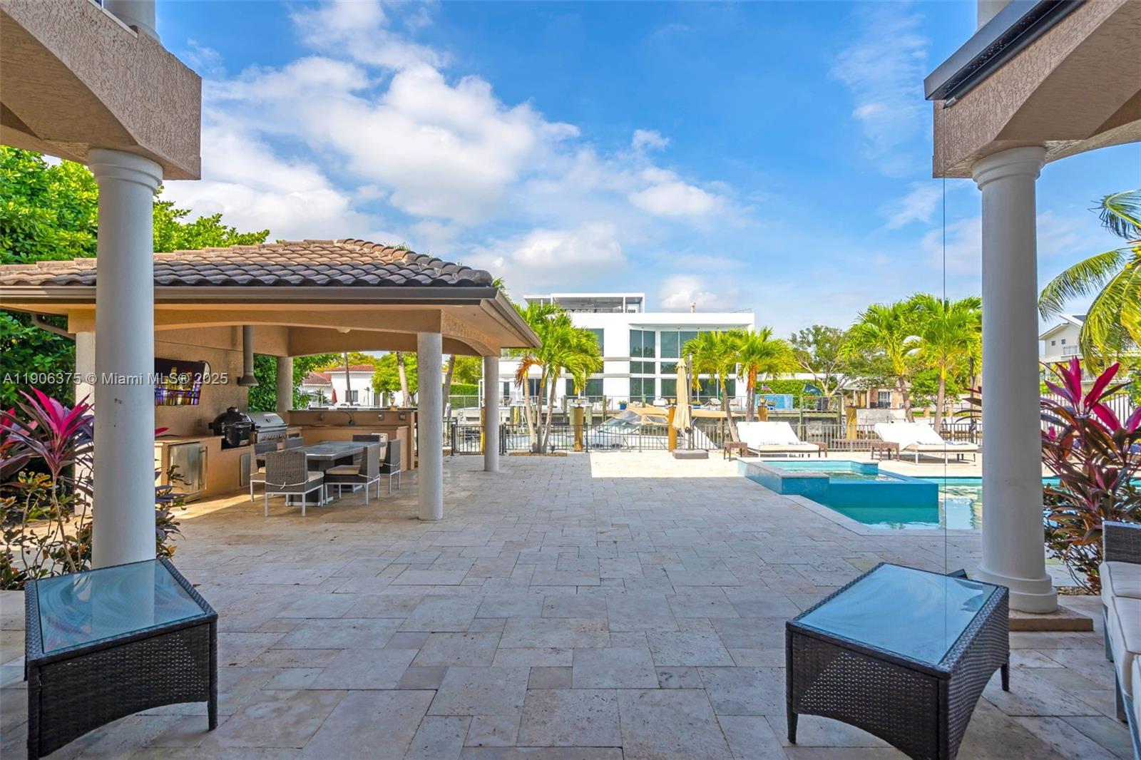 2085 Keystone Blvd, North Miami FL 33181