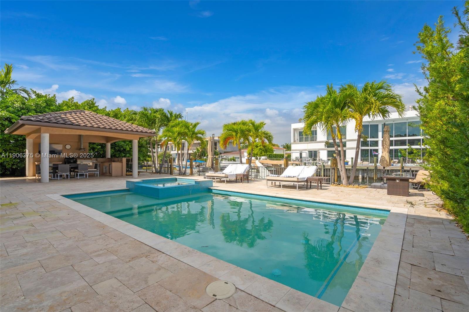 2085 Keystone Blvd, North Miami FL 33181