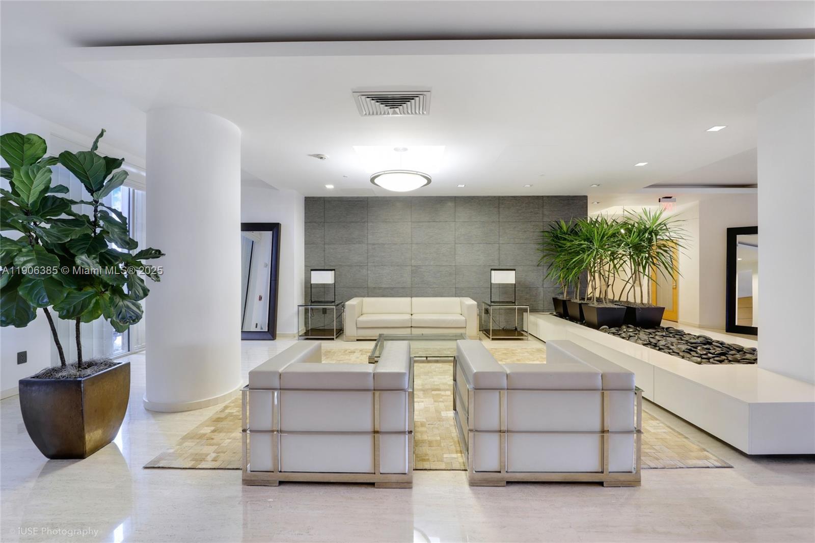 881 Ocean Dr #5D, Key Biscayne FL 33149