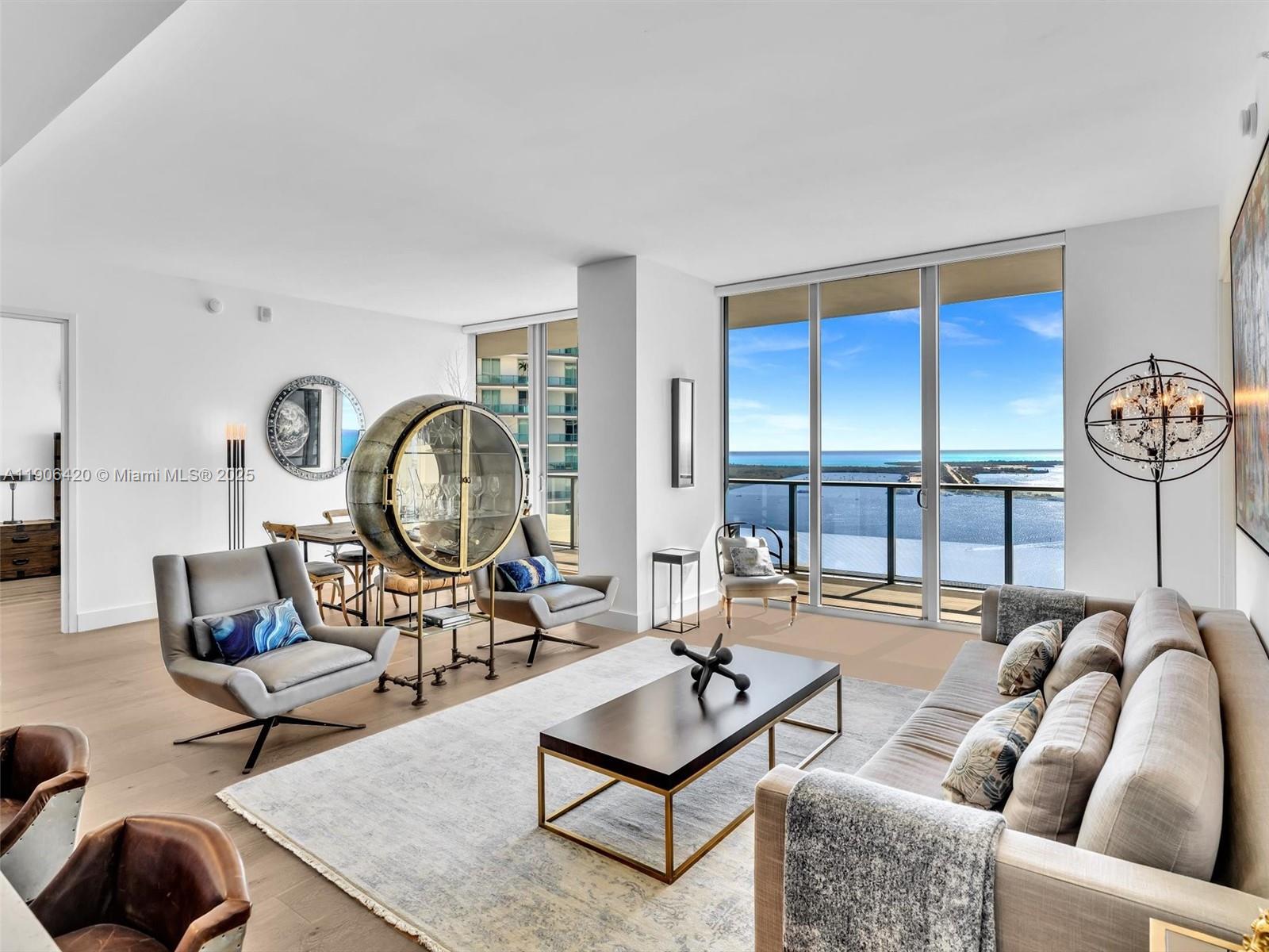 1300 Brickell Bay Dr #4202, Miami FL 33131