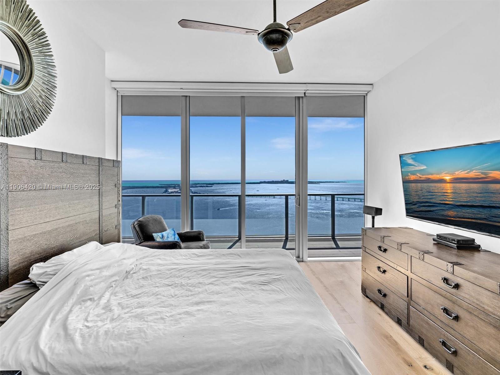 1300 Brickell Bay Dr #4202, Miami FL 33131