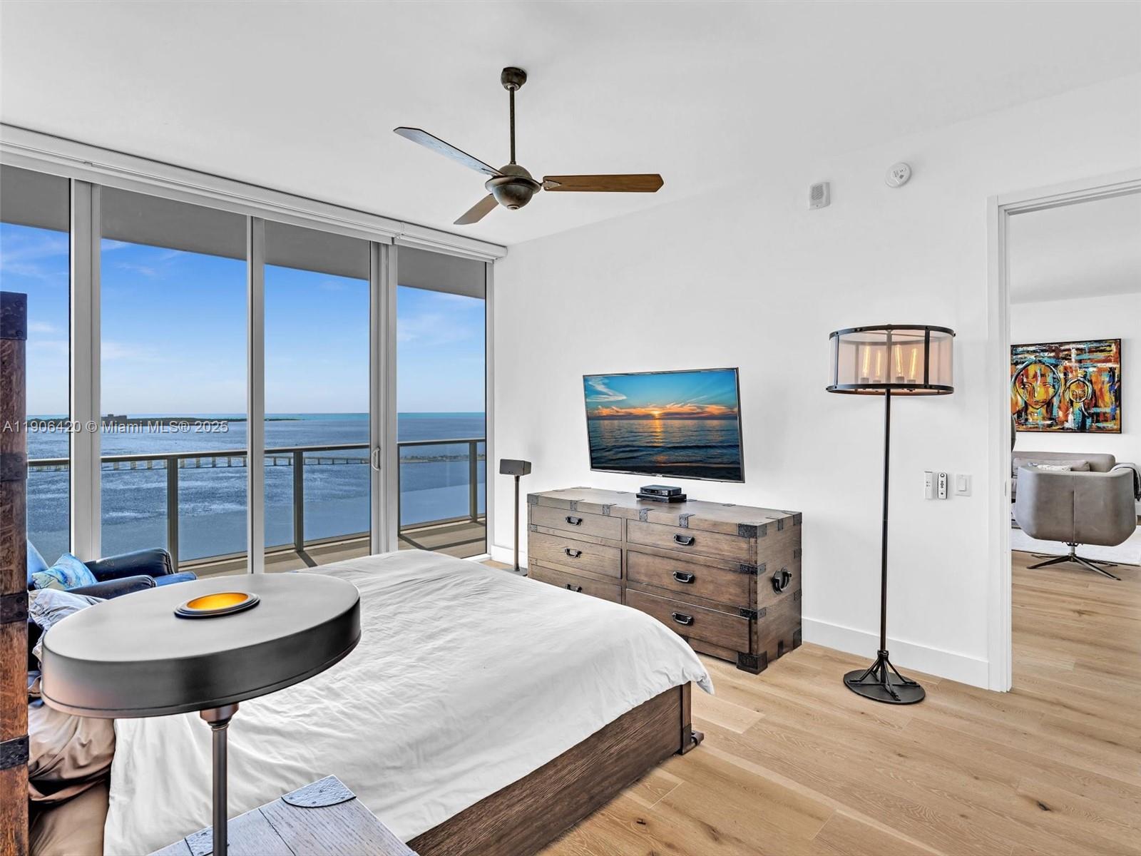 1300 Brickell Bay Dr #4202, Miami FL 33131