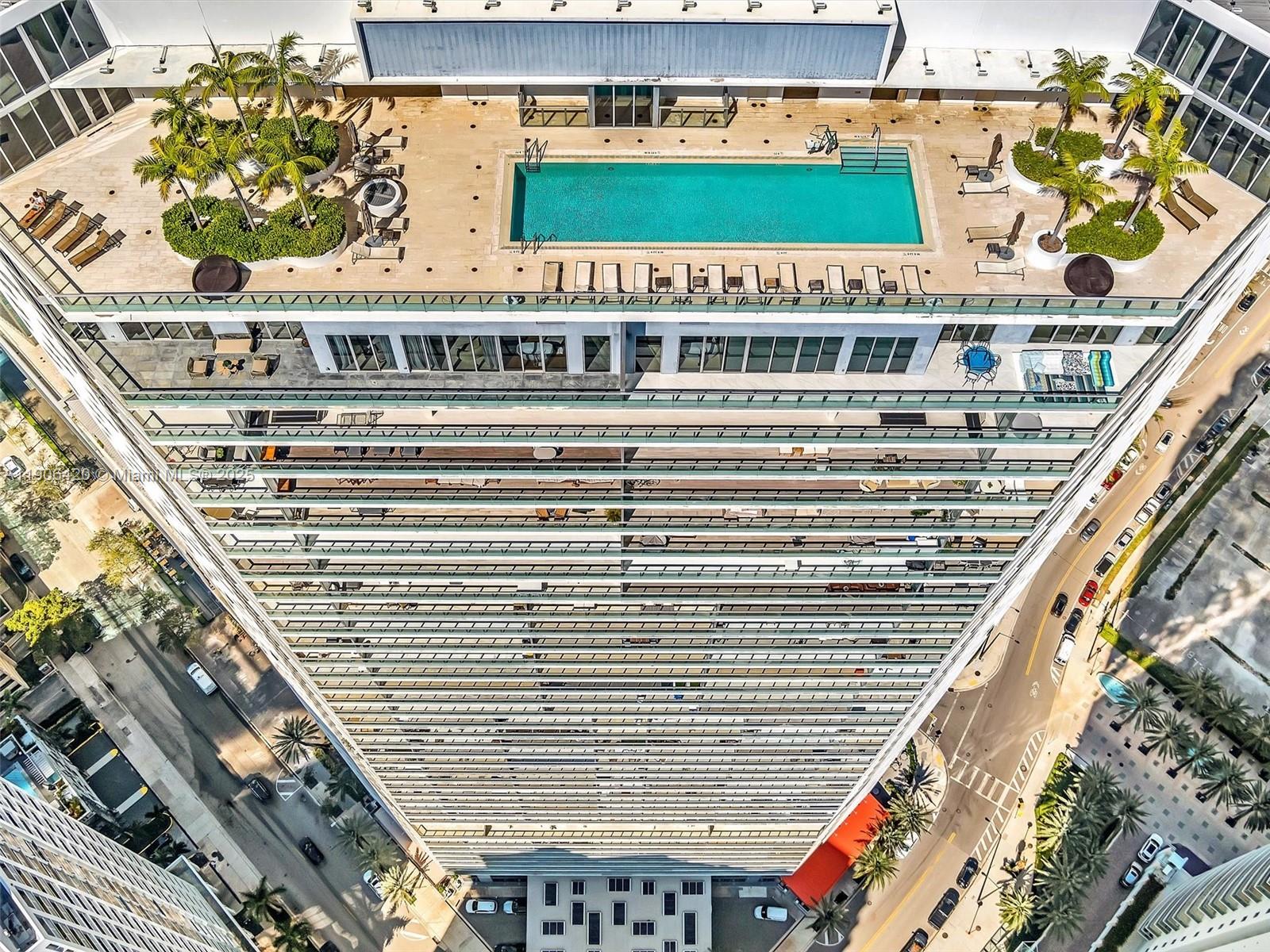 1300 Brickell Bay Dr #4202, Miami FL 33131
