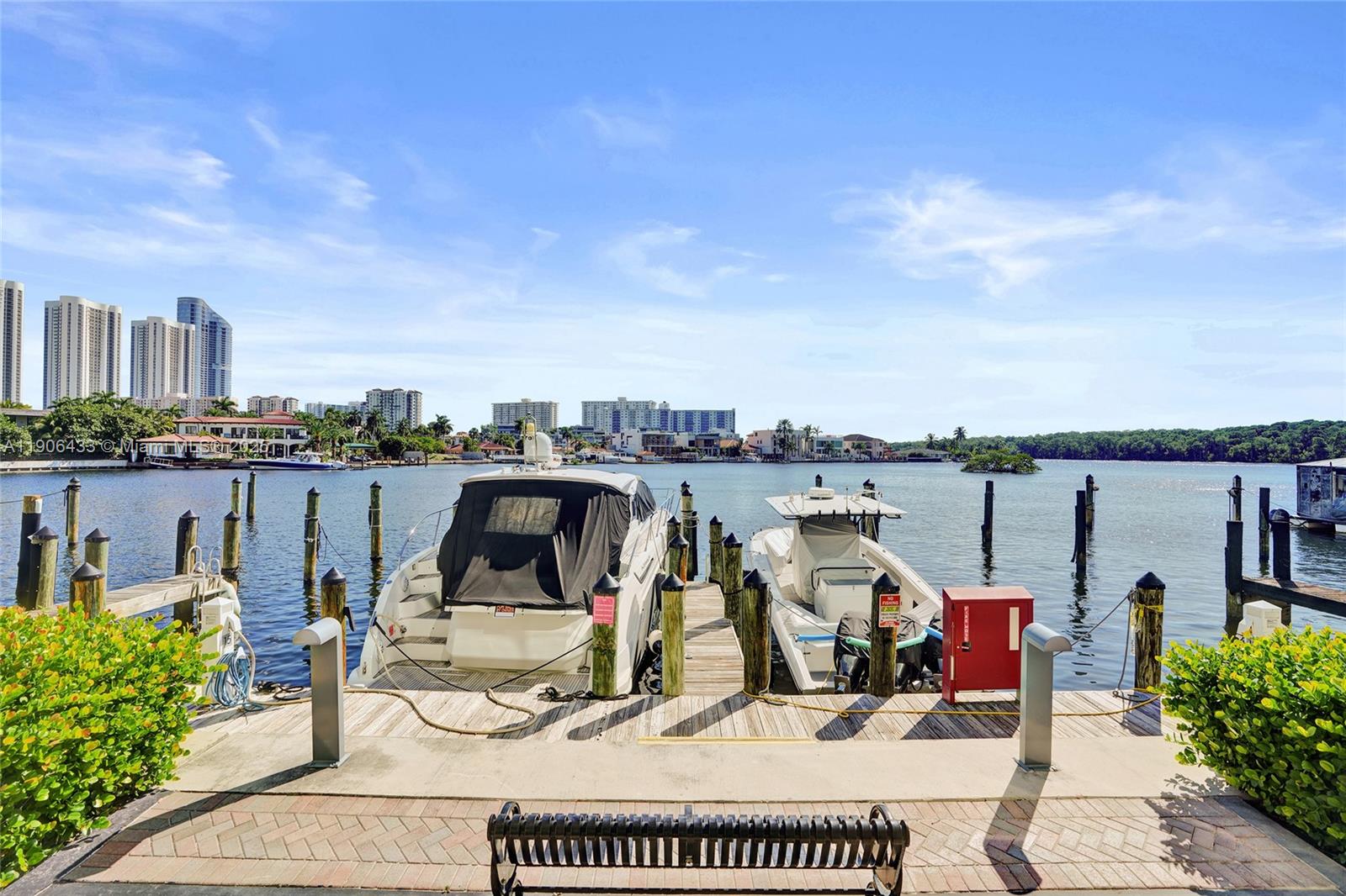 400 Sunny Isles Blvd #116, Sunny Isles Beach FL 33160