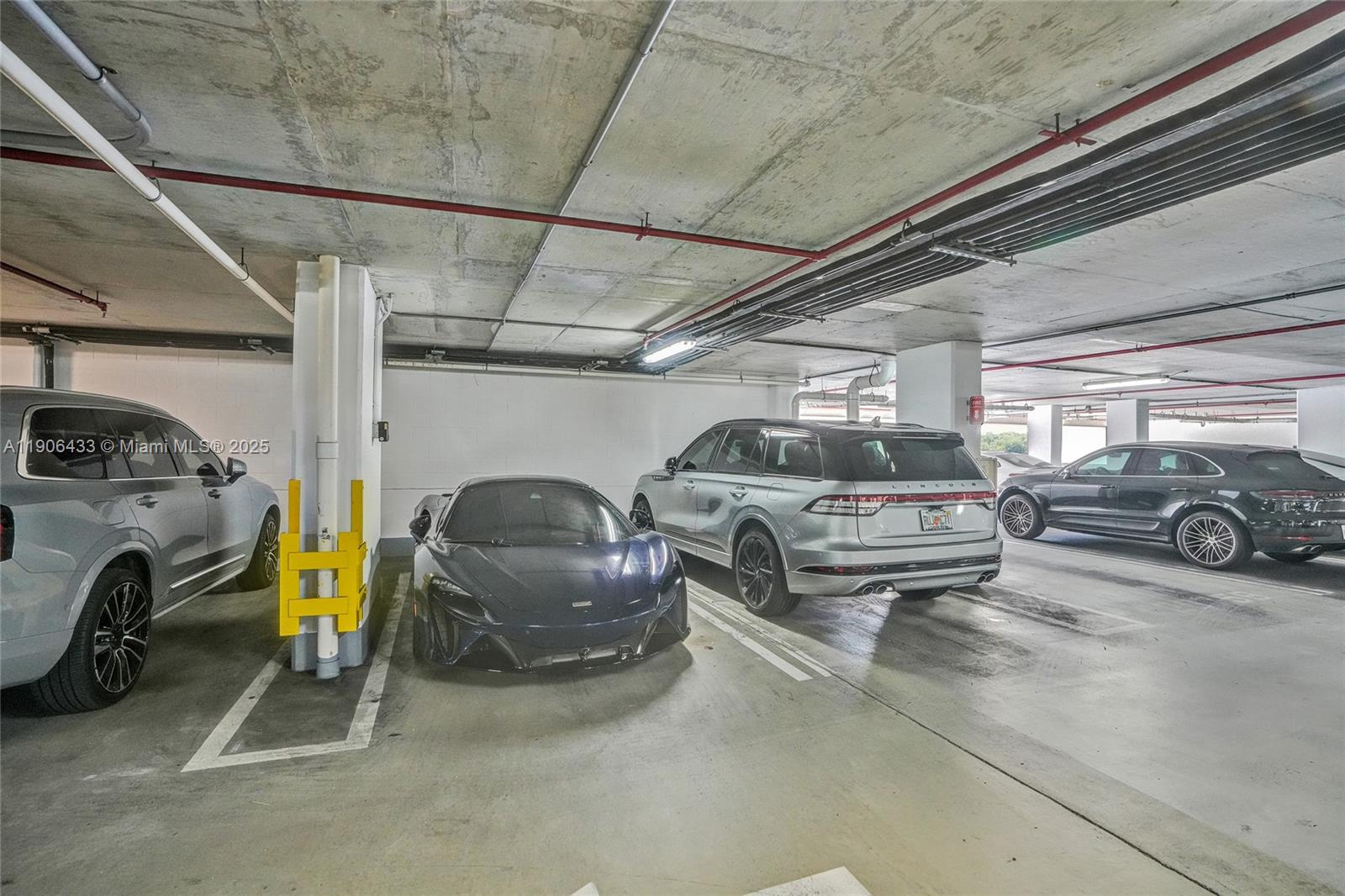 400 Sunny Isles Blvd #116, Sunny Isles Beach FL 33160