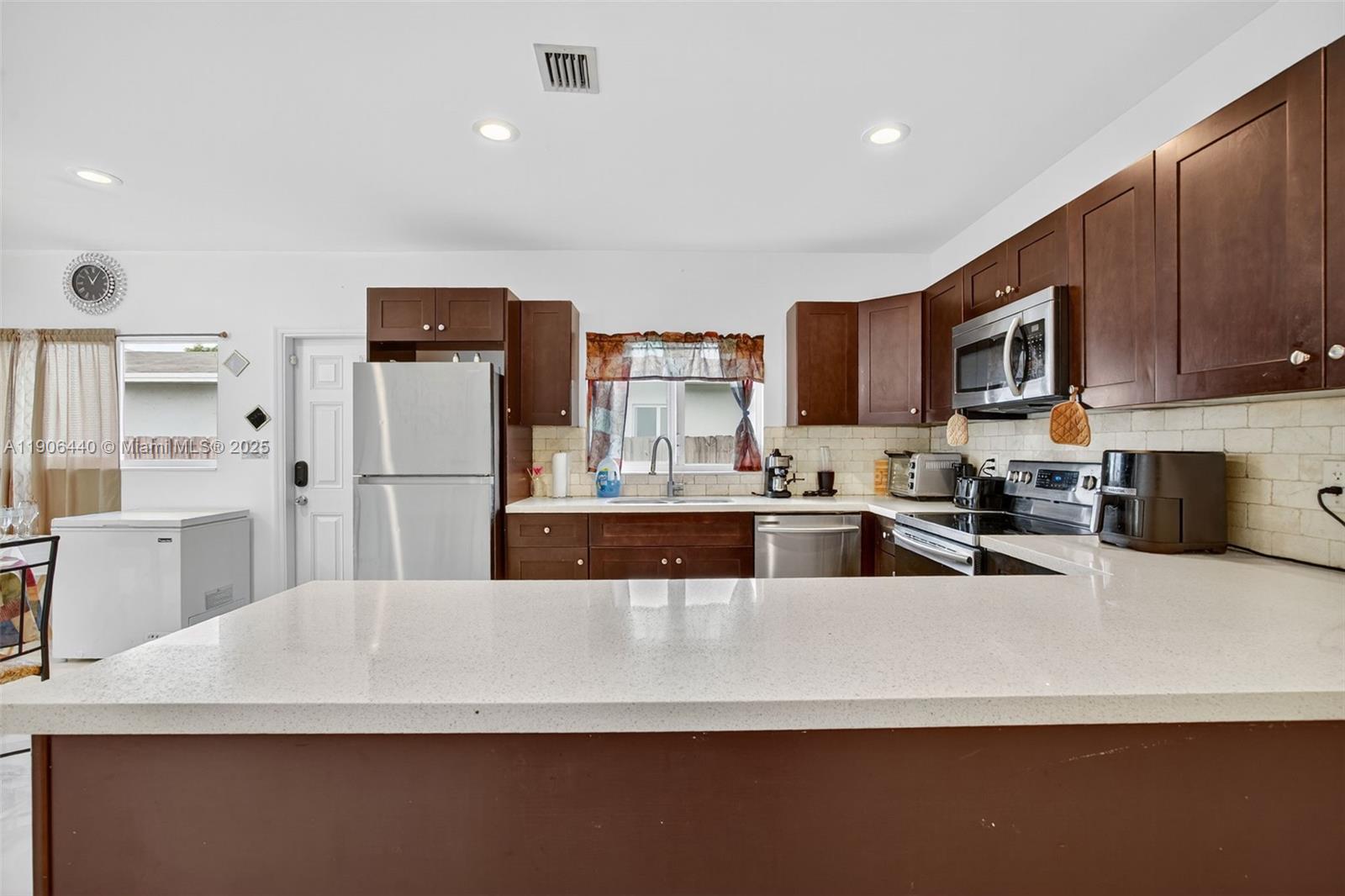344 SW 3rd St, Florida City FL 33034