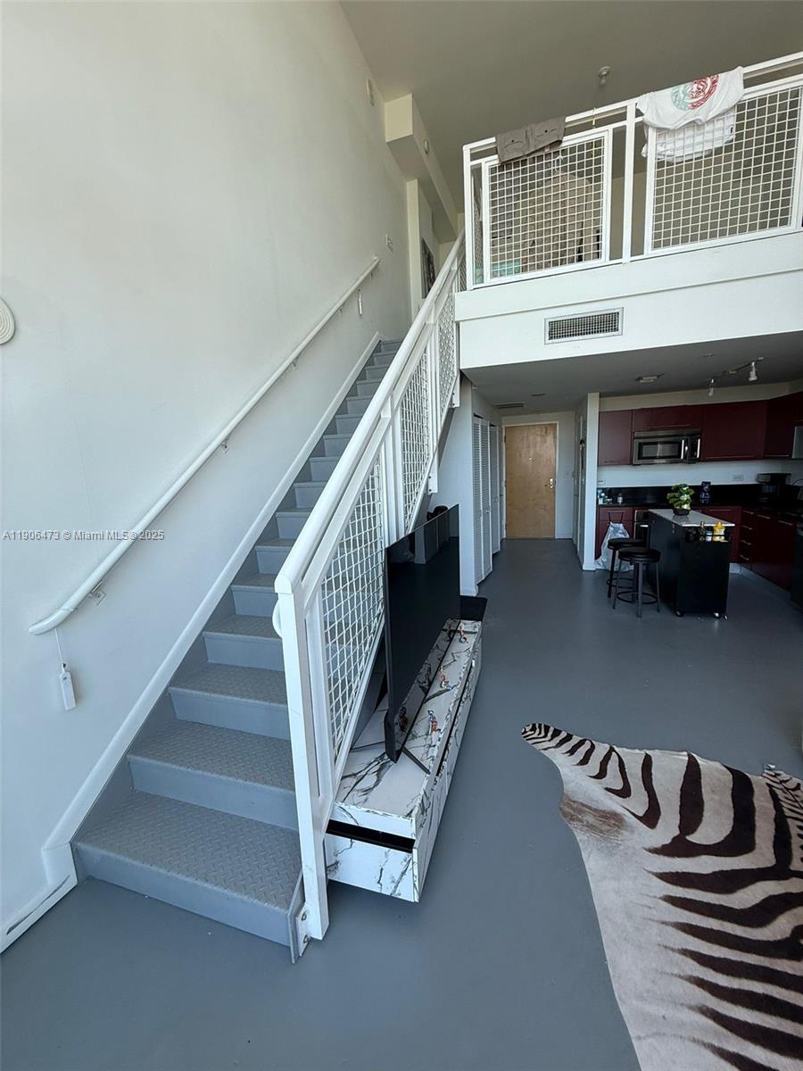 253 NE 2nd St #632, Miami FL 33132