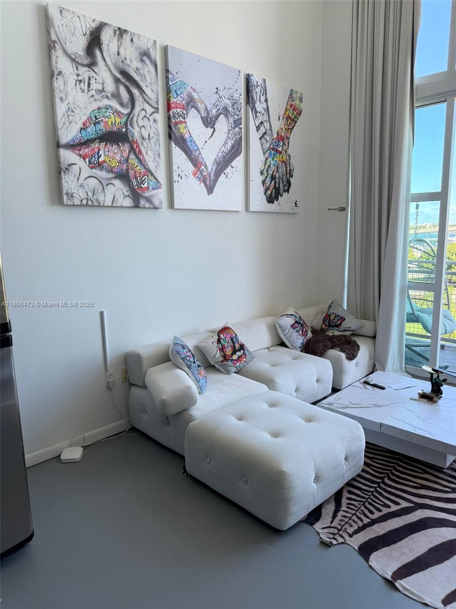 253 NE 2nd St #632, Miami FL 33132