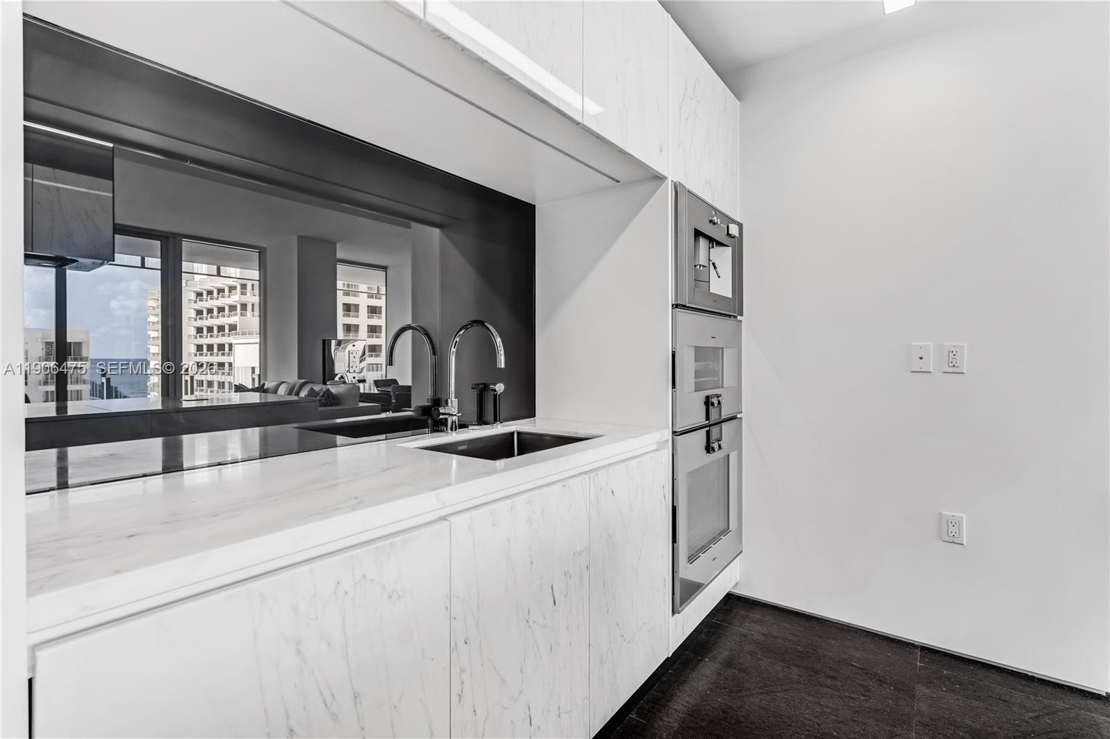120 Ocean Dr #700, Miami Beach FL 33139