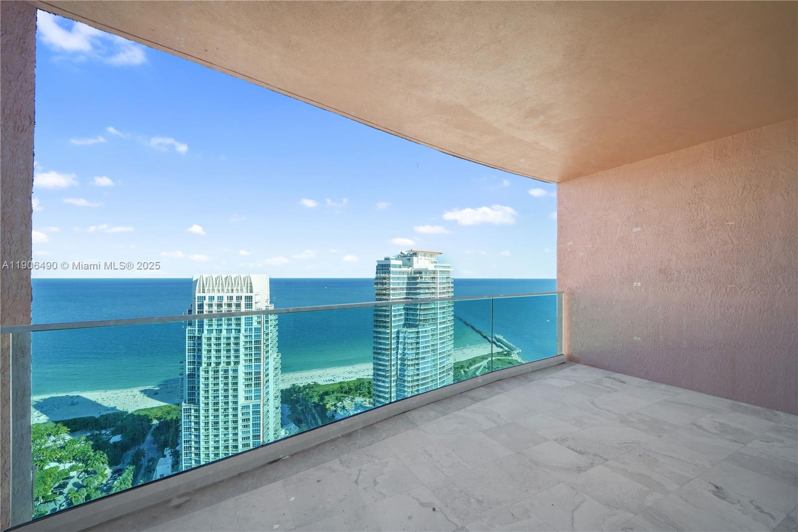 300 S Pointe Dr #4306, Miami Beach FL 33139