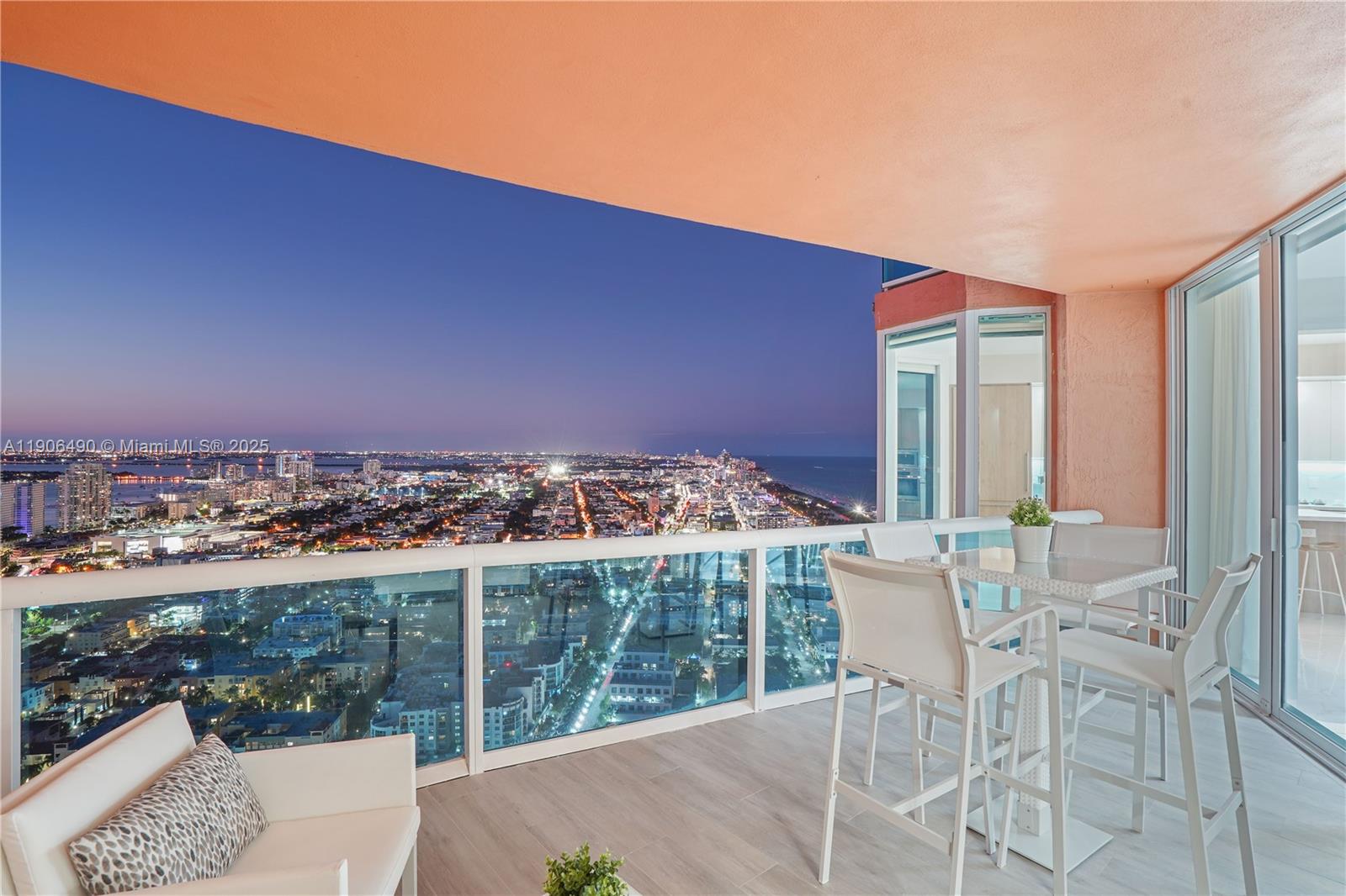 300 S Pointe Dr #4306, Miami Beach FL 33139