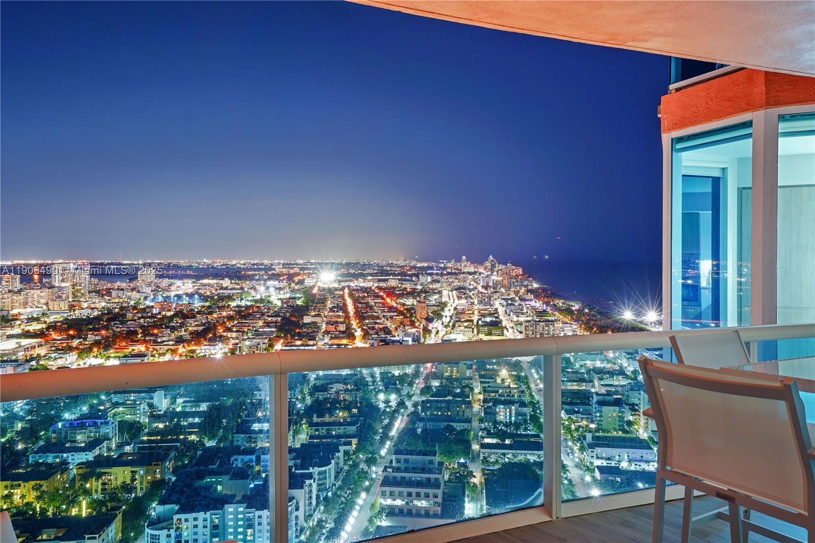 300 S Pointe Dr #4306, Miami Beach FL 33139