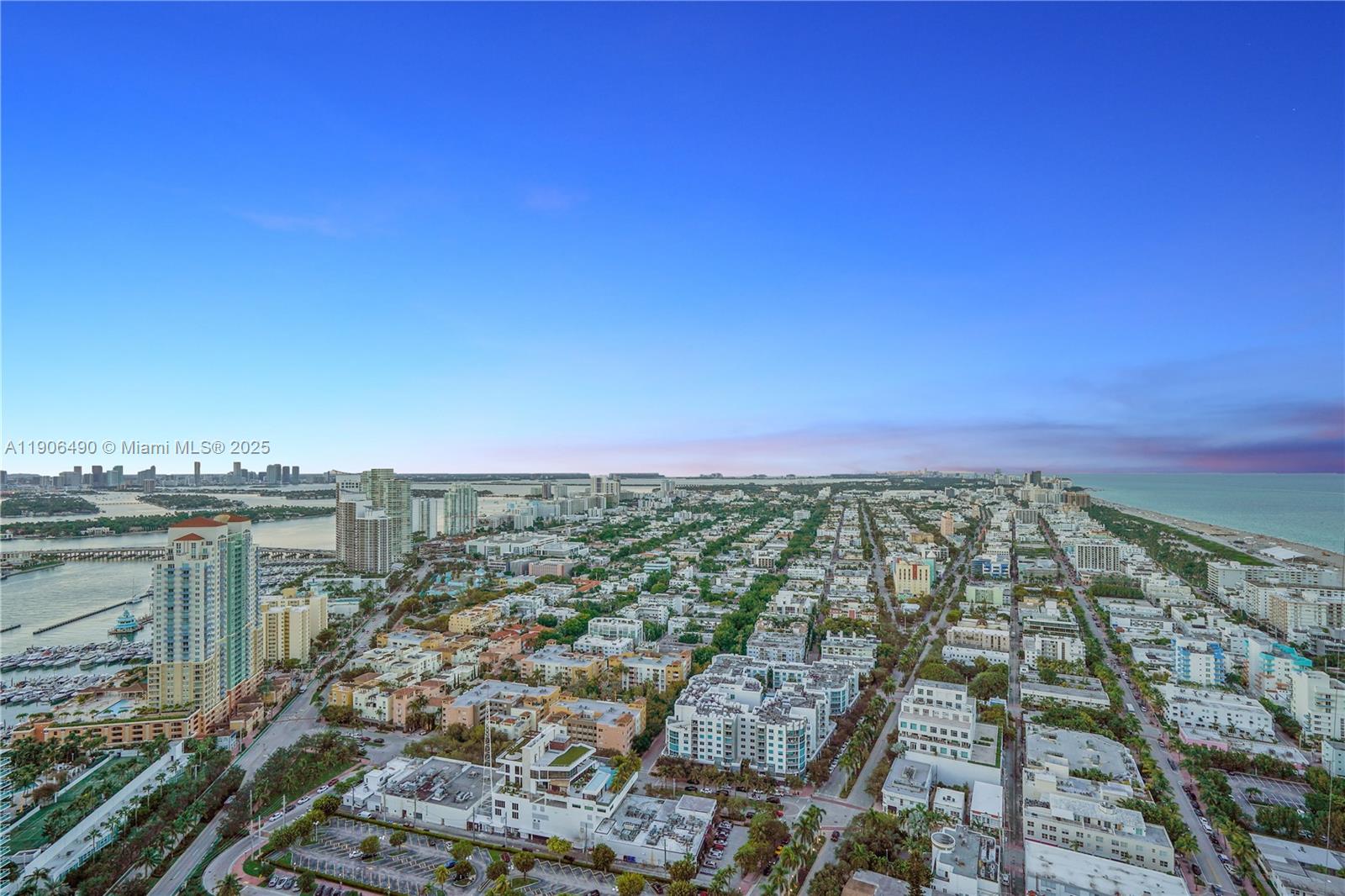 300 S Pointe Dr #4306, Miami Beach FL 33139
