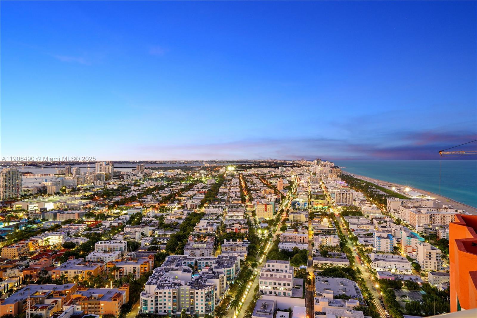 300 S Pointe Dr #4306, Miami Beach FL 33139