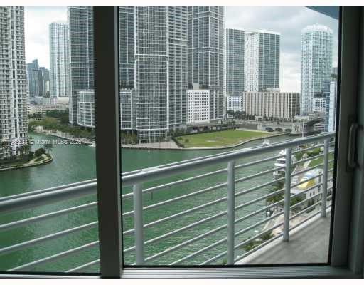 325 S Biscayne Blvd #521, Miami FL 33131