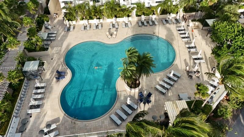 400 S Pointe Dr #2106, Miami Beach FL 33139