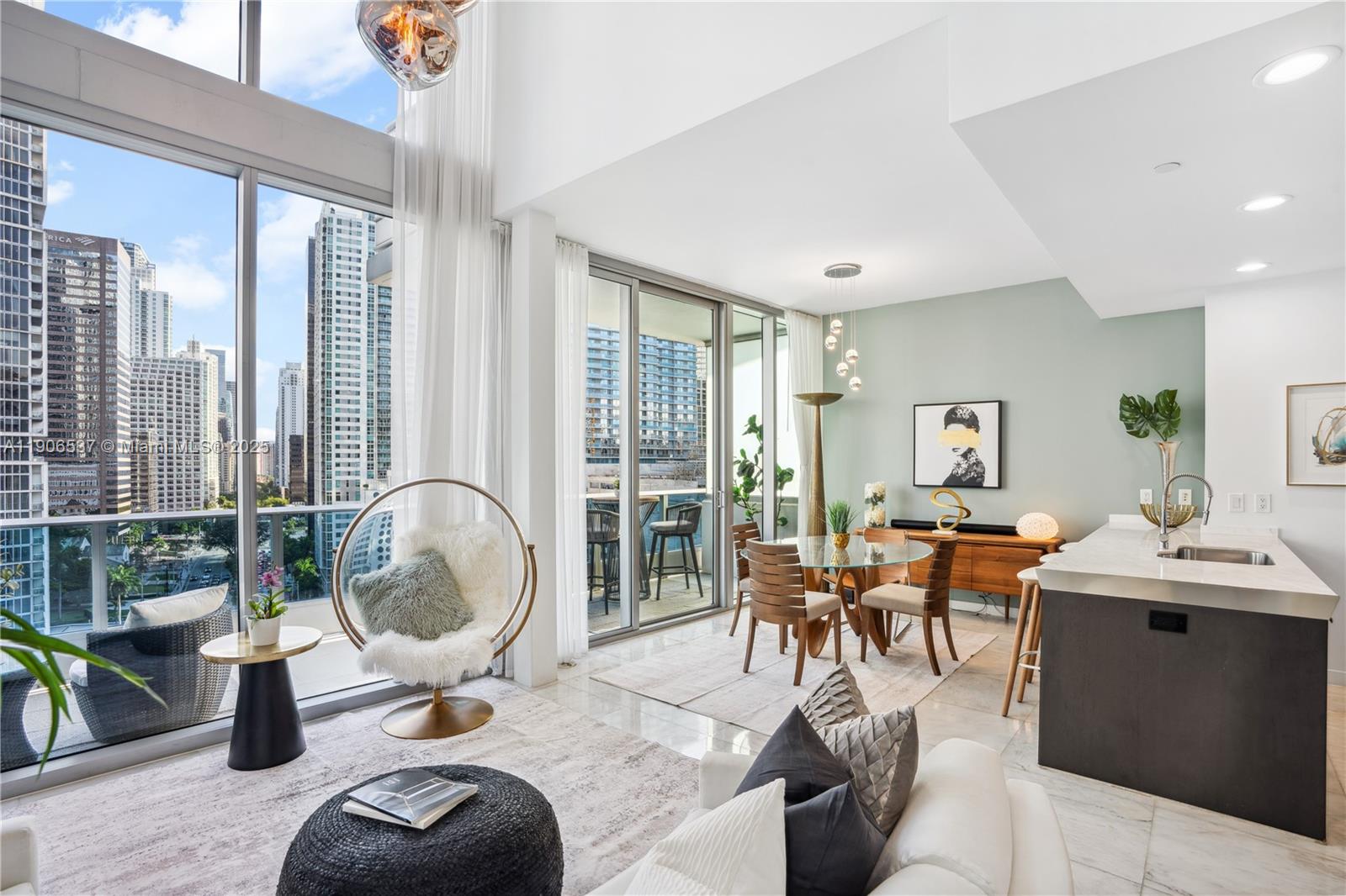 200 Biscayne Boulevard Way #1403, Miami FL 33131