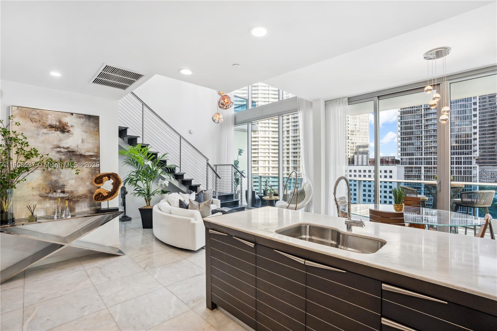 200 Biscayne Boulevard Way #1403, Miami FL 33131