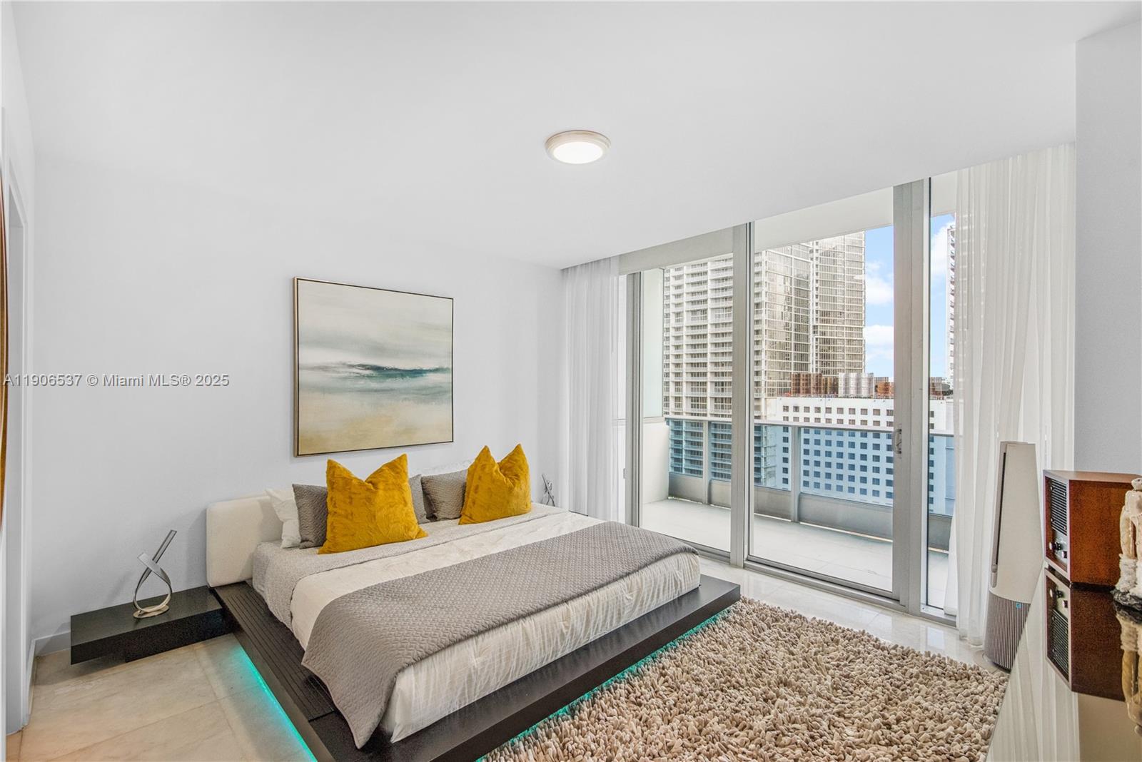 200 Biscayne Boulevard Way #1403, Miami FL 33131