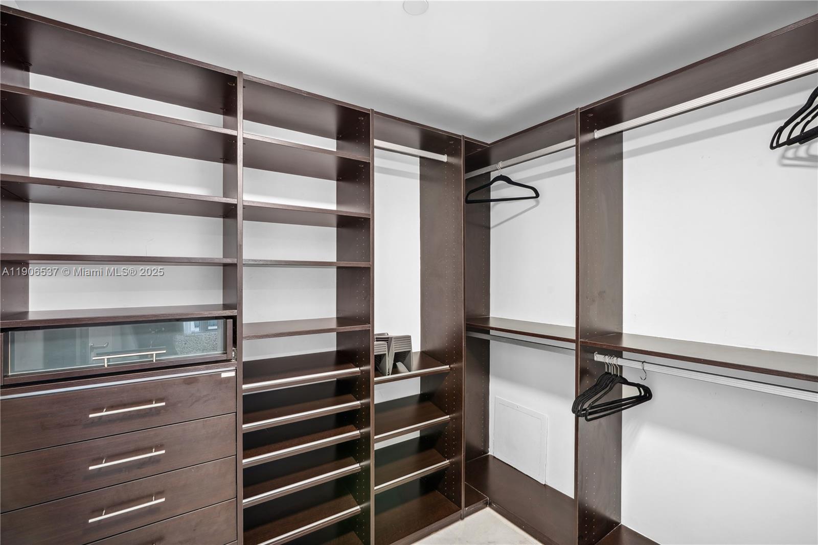 200 Biscayne Boulevard Way #1403, Miami FL 33131