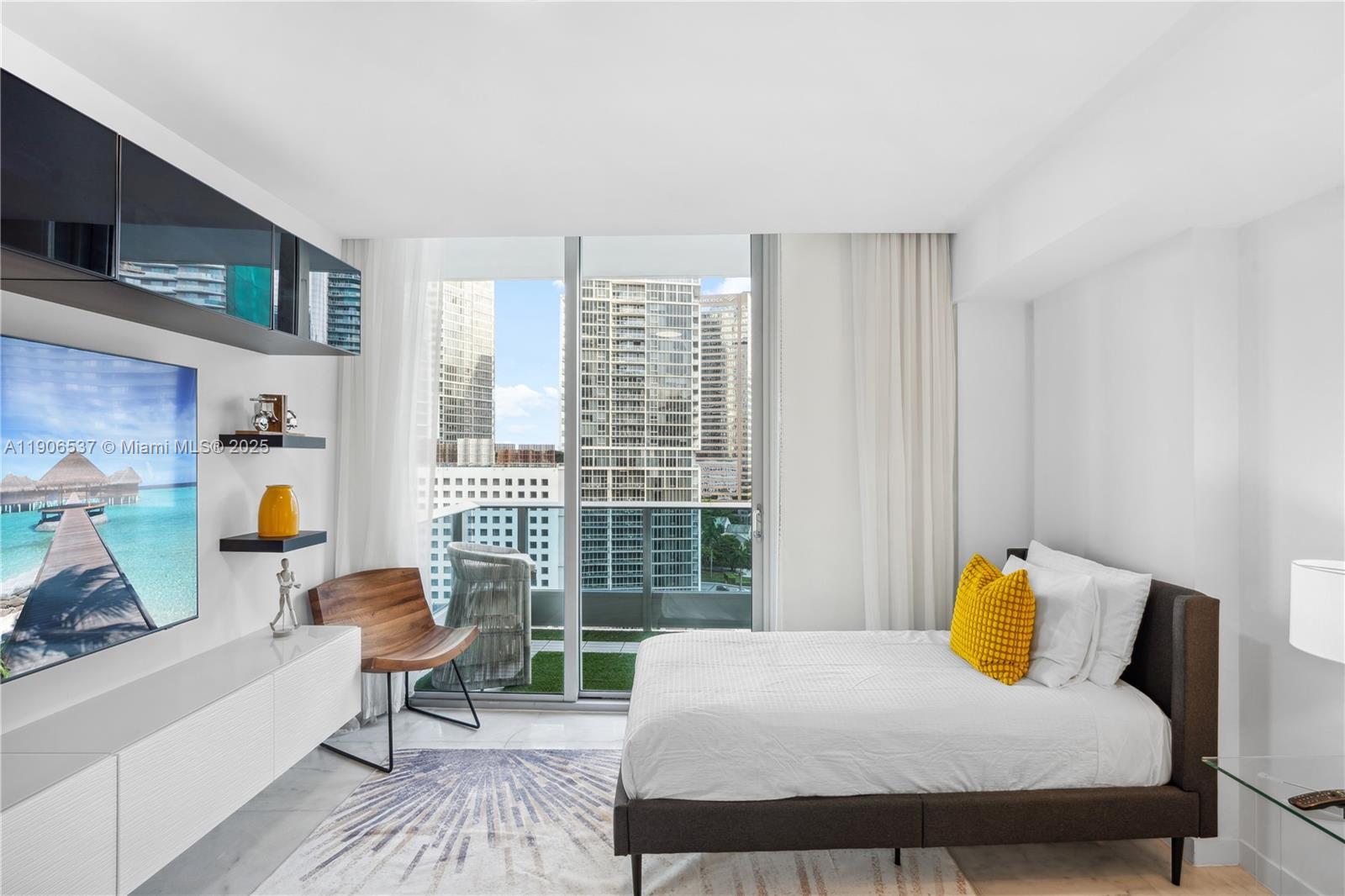 200 Biscayne Boulevard Way #1403, Miami FL 33131
